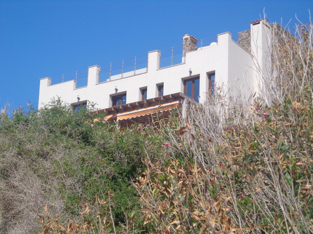 Beach Villa Pantheon Pomos Exterior photo