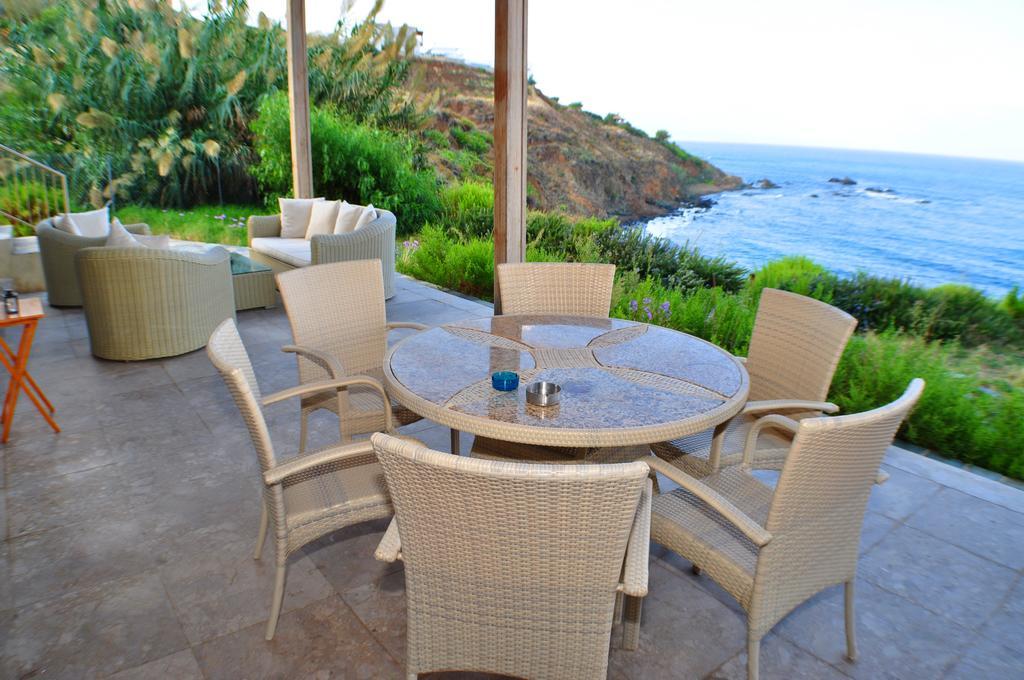Beach Villa Pantheon Pomos Exterior photo