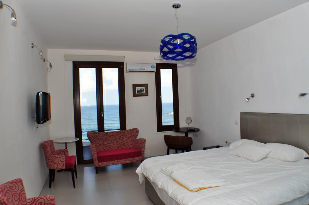 Beach Villa Pantheon Pomos Exterior photo