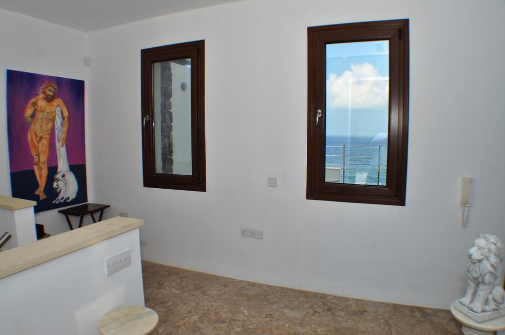 Beach Villa Pantheon Pomos Exterior photo